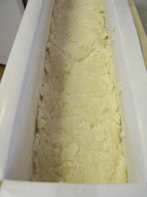 Hot-processed Lilac Soap in the Mold